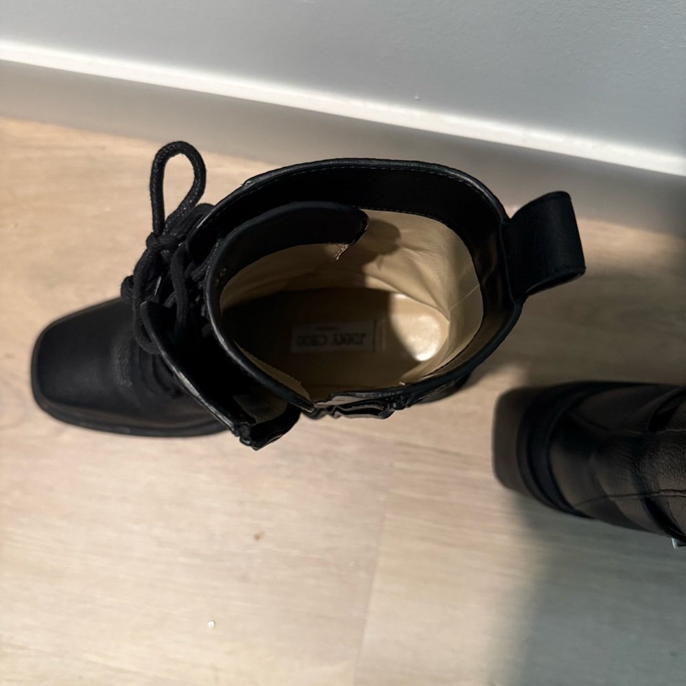 Black Women's Lace-Up Ankle Boots - Picture 4 of 7